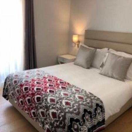 Silver Seahorse Garden Retreat 아토우기아다발레이아 외부 사진