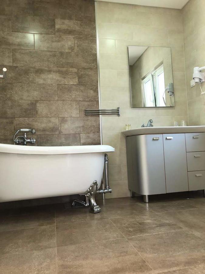 Silver Seahorse Garden Retreat 아토우기아다발레이아 외부 사진