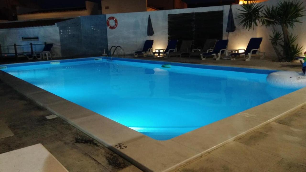 Silver Seahorse Garden Retreat 아토우기아다발레이아 외부 사진