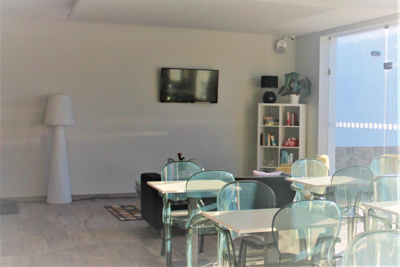 Silver Seahorse Garden Retreat 아토우기아다발레이아 외부 사진